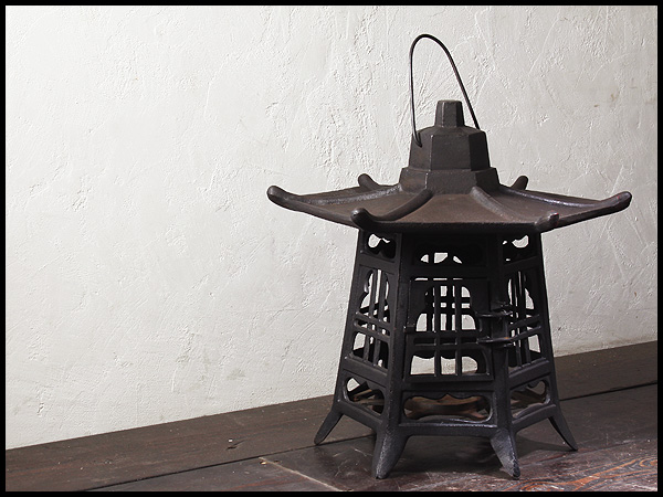 AQ187 重厚 古鉄六角吊灯籠・鉄造大灯篭☆鉄燈篭燈籠照明古民具