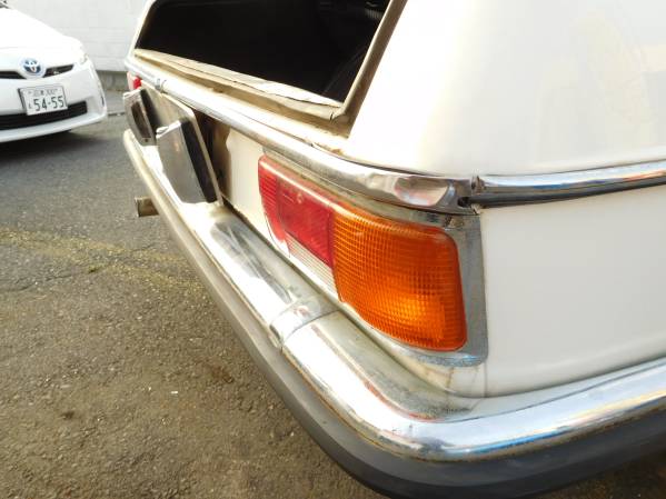 ベンツ280CEクーペ 4速MT 元警察車両 激レア 旧車 右ハンドル_8