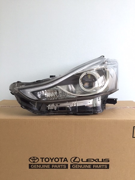 良品 プリウスα ZVW40/41 後期 LED 左ヘッドライト 自動車、オートバイ