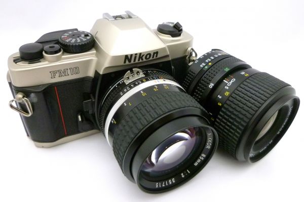 1円～Nikon FM10 NIKKOR 85mm 1:2 付属有 中古品 1NUK-055H