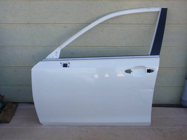 クラウン　ＧＲＳ２１０　左フロントドア　即決！