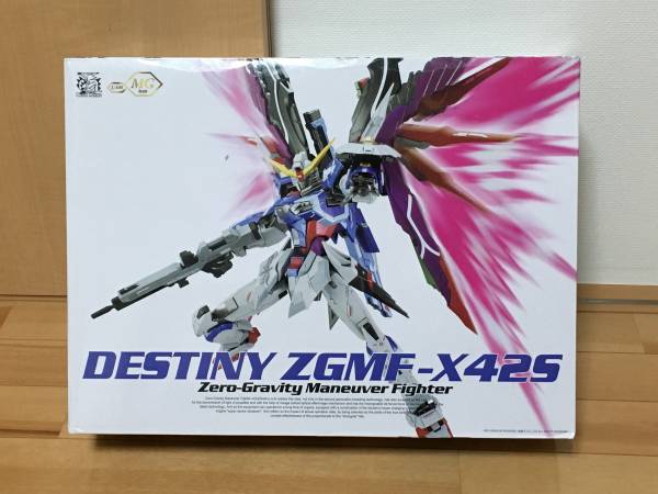 ★新品 即納 MG 1/100 デスティニー ガンダム ZGMF-X42S