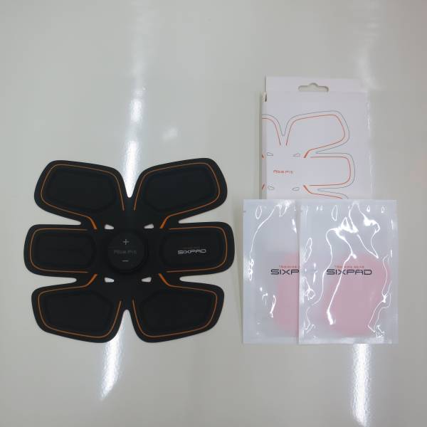 ■SIX PAD Abs FIt シックスパッド パッド付き 本体のみ■