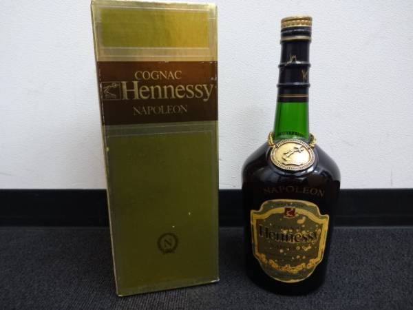 7-51 Hennessy ヘネシー ナポレオン ブラスドール 700ml 箱入