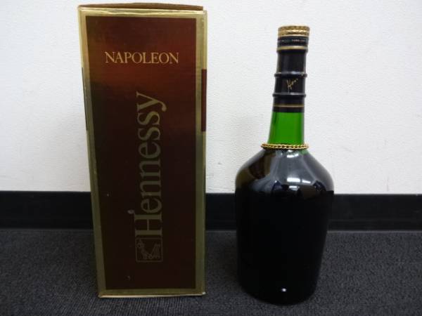 7-51 Hennessy ヘネシー ナポレオン ブラスドール 700ml 箱入