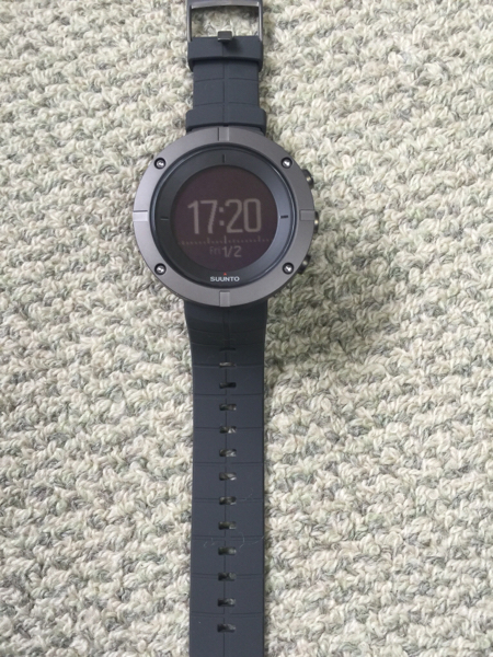 【SUUNTO KAILASH】iPhoneとペアリング可！新品同様！！