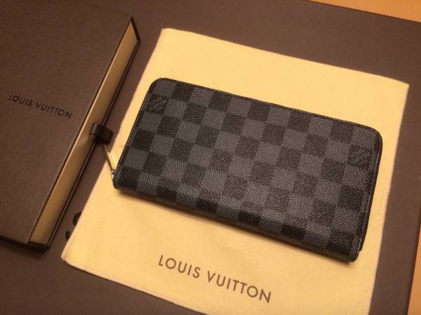 ルイ・ヴィトン ノベルティ 財布 ダミエ グラフィット ジッピー ルイ