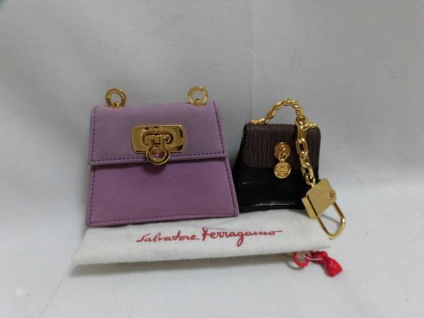 1円 フェラガモ ロエベ ミニポーチ バッグキーホルダー ２点