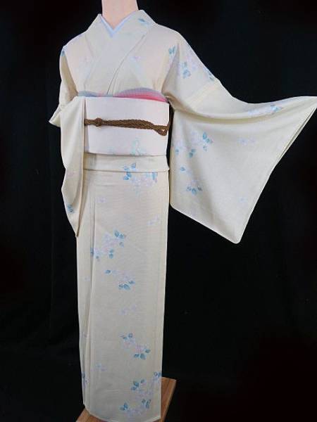ゆめsaku 美品 夏着物 正絹 絽“涼風を呼ぶ、墨流し”小紋 P-265 ゆめsaku 新品 洗える着物 絽“蝶の如き風の装”小紋 h-104 小紋 女性