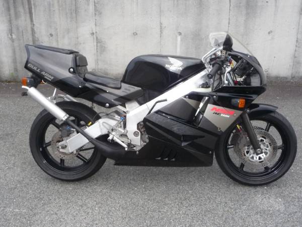 2ストで初めて鈴鹿4 ホンダ「NSR250R」（MC21・1990年）を解説