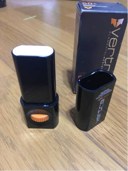 日焼け止めVERTRA_2