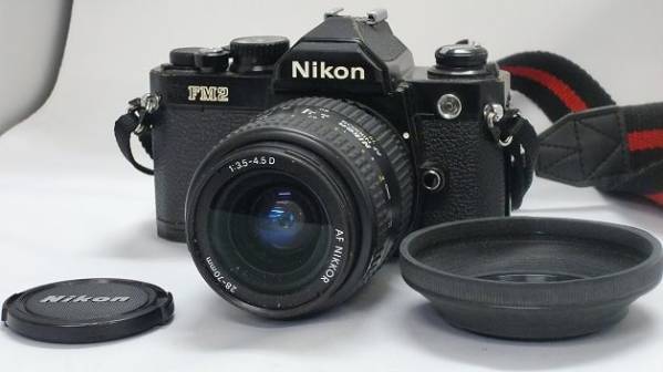 Nikon ニコン FM2 一眼レフカメラ フィルムカメラ レンズ付