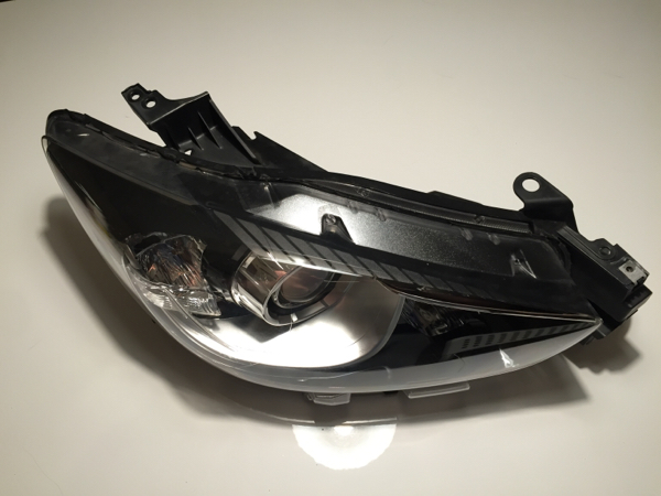 マツダCX-5右ヘッドライトユニット中古ジャンク