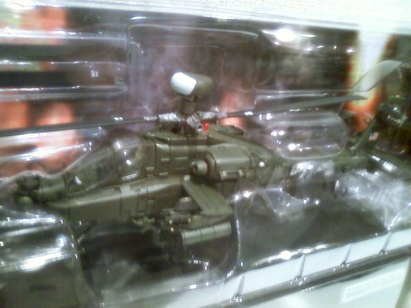 ユニマックス 1/72　AH-64D アパッチ ロングボウ　イラク 2003年