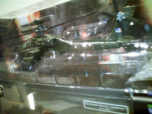 ユニマックス 1/72　AH-64D アパッチ ロングボウ　イラク 2003年