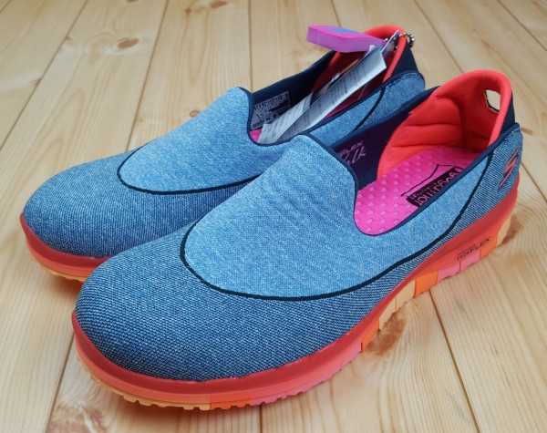 新品 スケッチャーズ GO FLEX WALK 23.5 スリッポン SKECHERS