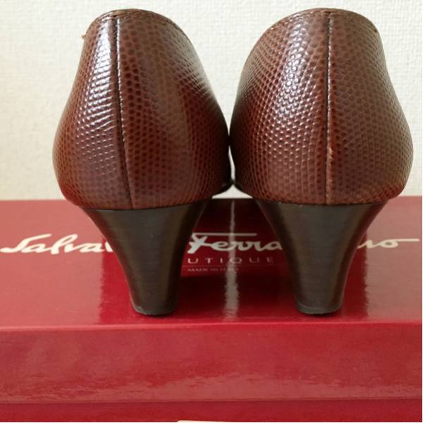 【サルヴァトーレフェラガモ】リザード 型押し パンプス レザー