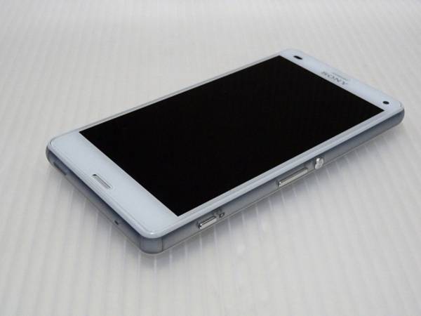 SONY Xperia Z3 Compact D5833★SIMフリー★超美品★送料無料_1