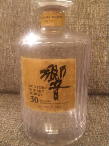 希少 ★ 響 30年 空ボトル カガミクリスタル 金キャップ