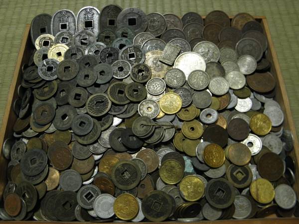 ☆#437☆ お宝 大量古銭　竜銀貨・穴銭・硬貨！　約3.8キロ！☆