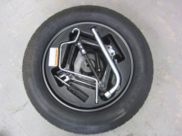 フィアット500　31214　スペアータイヤ工具セット