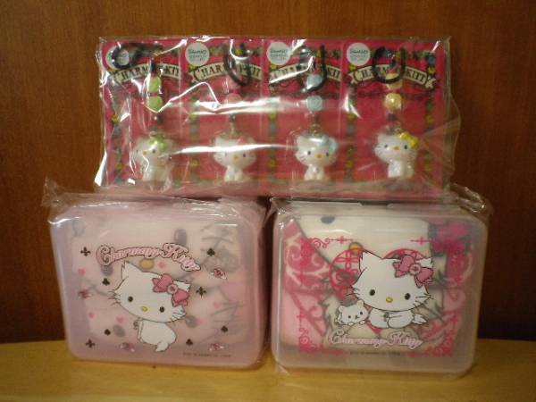 チャーミーキティ☆ケース入りタオル＋非売品ストラップ