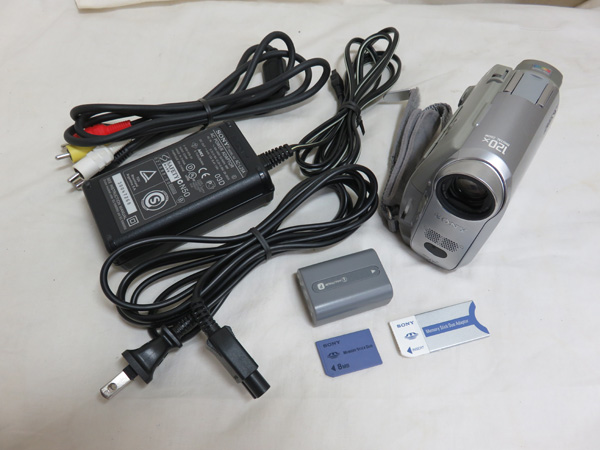 SONY【877】ソニー Handycam DCR-HC40 miniDVカメラ 中古 動作OK Sony