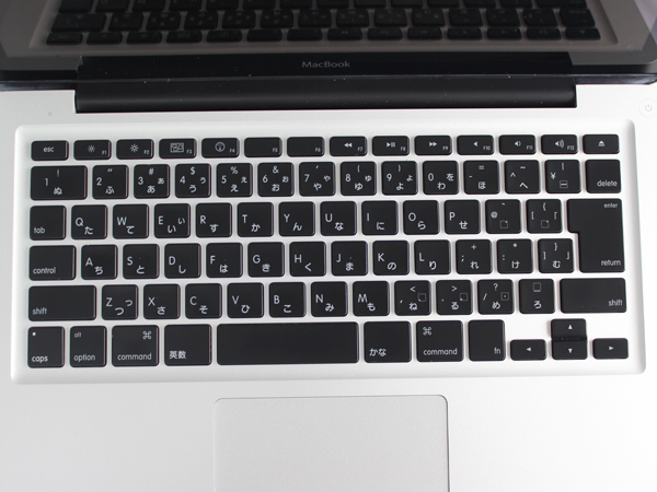 Apple MacBook 13-inch MB466J/A 2.0GHz 2GB 160GB Late 2008 名