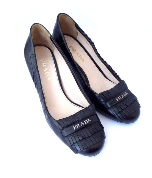 新品同様 プラダ パンプス ヒール ローファー 35 1/2 ブラック