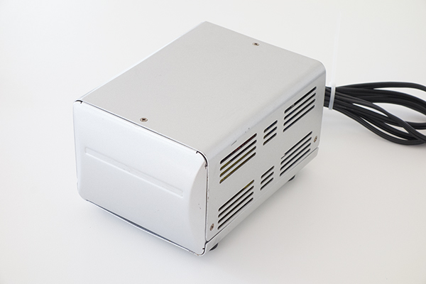 カシムラ TI-20 変圧器 1500VA アップ⁄ダウン 1500W : ステップアップ