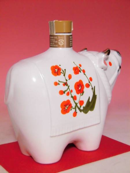 【L2】 サントリーローヤル 干支ボトル＜丑歳 2009年＞ 箱付