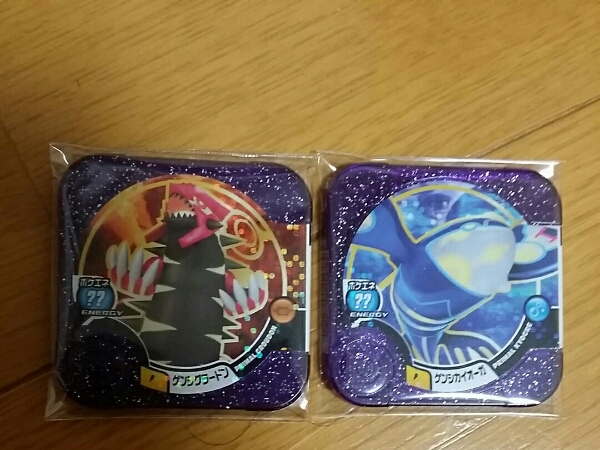 ポケモントレッタ トロフィー　グラードン　カイオーガ　セット