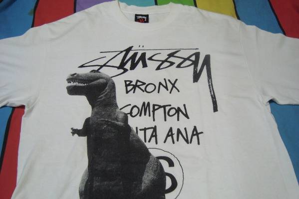 STUSSY★ステューシー恐竜プリントTシャツ★フォト（ビンテージ