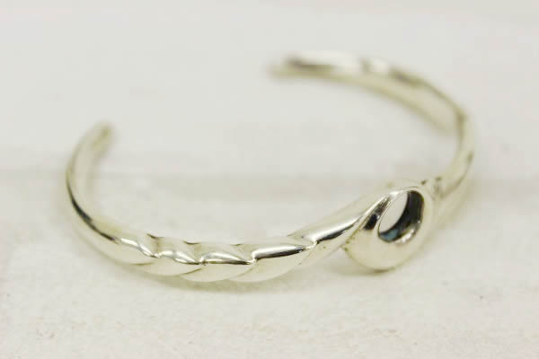 1A0916/華風月×Charis シルバーバングル