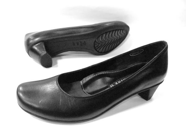 即決!送無料ステップナイン25.5cmめっちゃ柔らかプレーン2800Q黒