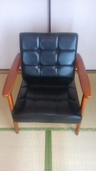 良品・ヴィンテージオールドカリモク ロッキングチェア 木製 アーム
