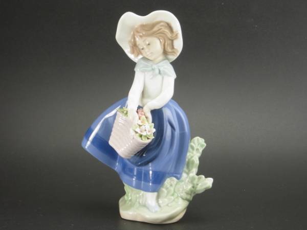 美品 LLADRO リヤドロ 「きれいな花ばかり」 置物 z60946Z