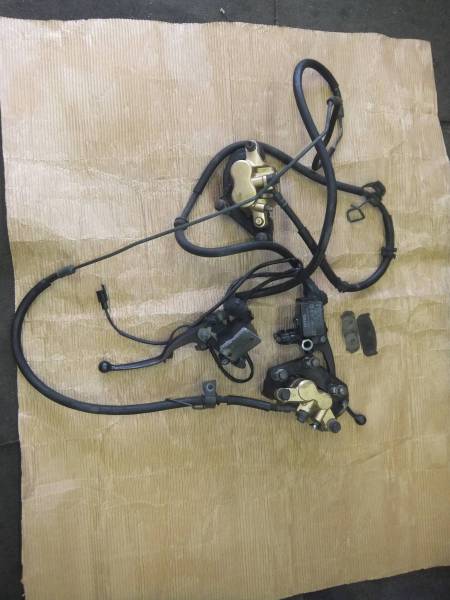 送料込み　マジェスティ SG03J 　ブレーキ前後セット　実働