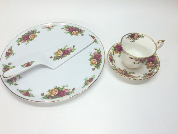 オールドカントリーローズ ロイヤルアルバート | Royal Albert ケーキ
