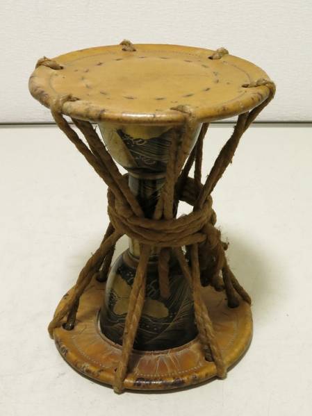 和楽器　大鼓　松に宝船 和楽器 大鼓 松に宝船 メルカリ 809-0722○宝市⁄中古⁄松