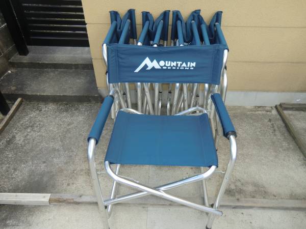 １３０　マウンテンデザインのディレクターチェアーの５個セット