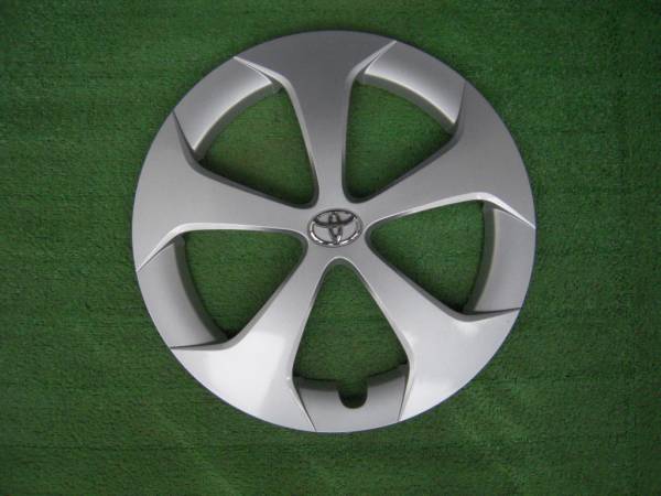純正プリュウス３０系後期15インチ様ホイールキャップ