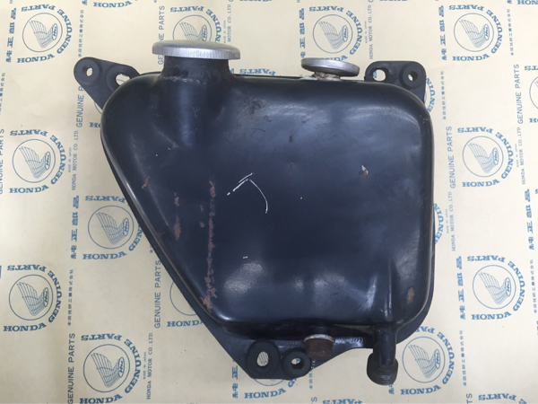 R1333 CB750K0 オイルタンク 美品