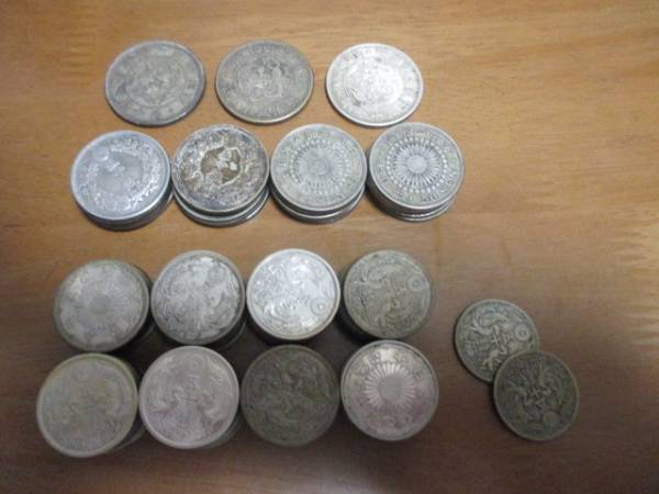 日本 古銭 50銭銀貨 各種おまとめ 計105枚 【公式通販】