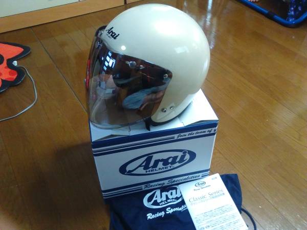アライ CLASSIC SW シャインアイボリー XL 61/62 Arai アライ CLASSIC