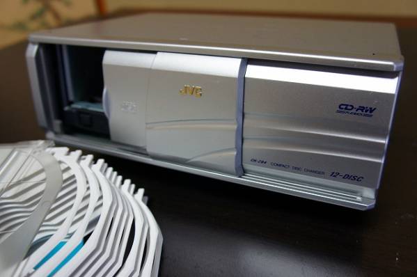 ☆即決☆ ビクターJVC 12連奏CDチェンジャー CH-Z94 作動OK☆ 【数量