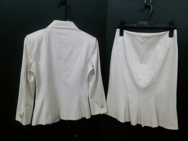 クードシャンス スカートスーツ 38 レディース 美品 ベージュ