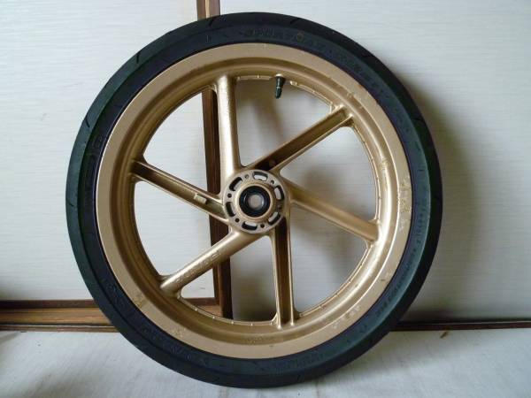 NSR250 MC18、MC21、MC28用 フロントマグホイール17インチ