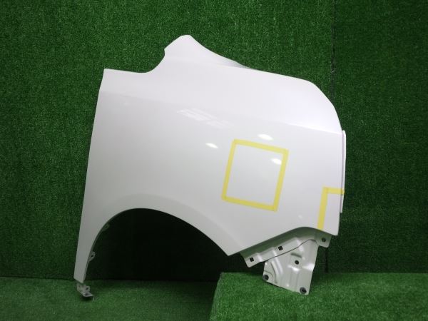 YP52230 ヴォクシー ZRR70G/ZRR75G 右フェンダー