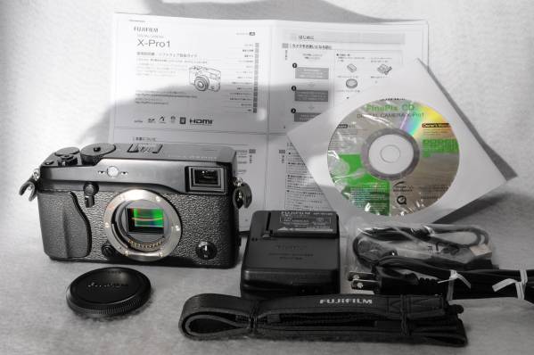 〓極上美品〓 FUJIFILM フジフイルム X-Pro1 ボディ ☆元箱一式